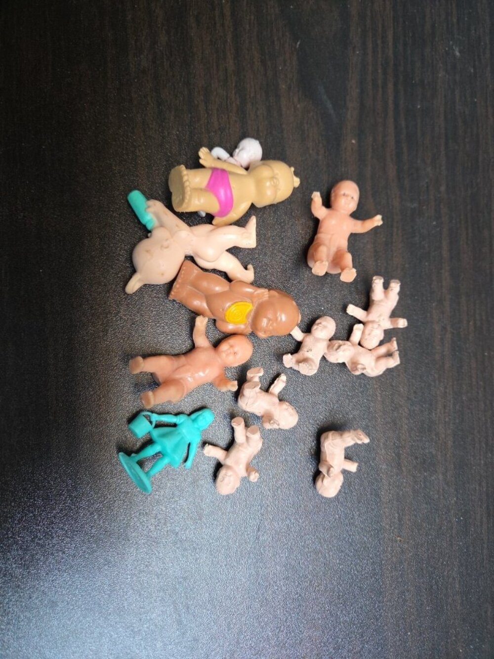 LJN Oodles King Cake Mixed Baby Lot Of 13